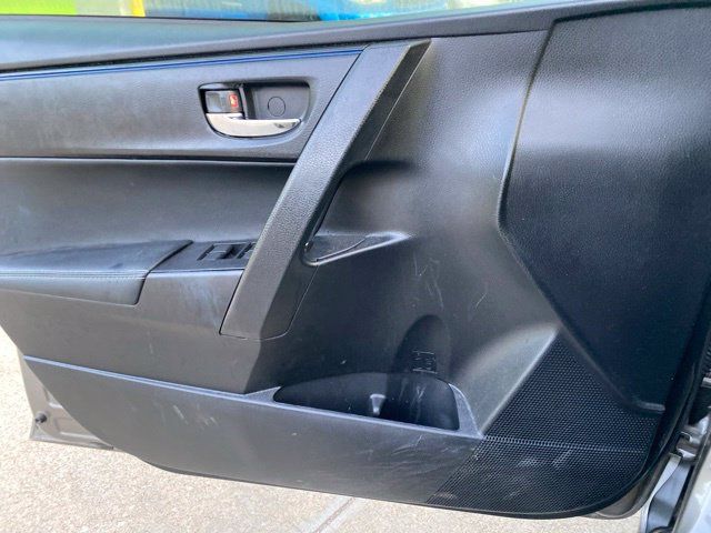 Used 2019 Toyota Corolla SE FWD image 28