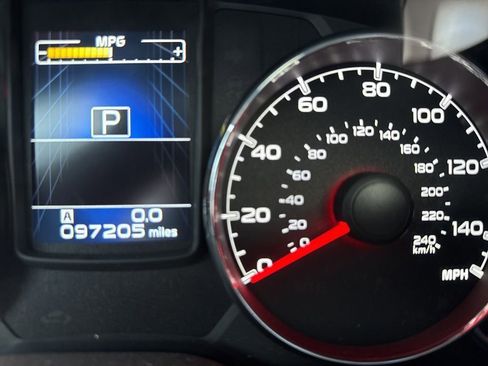 Used 2014 Subaru Outback 2.5i Limited w/ Moonroof Package image 9