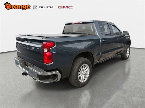 Used 2021 Chevrolet Silverado 1500 LT image 3