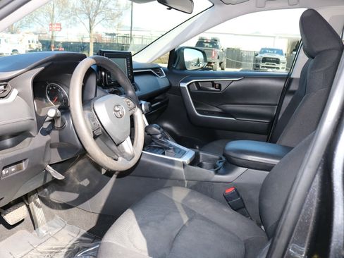 Used 2021 Toyota RAV4 LE w/ Carpet Mat Package (TMS) image 3