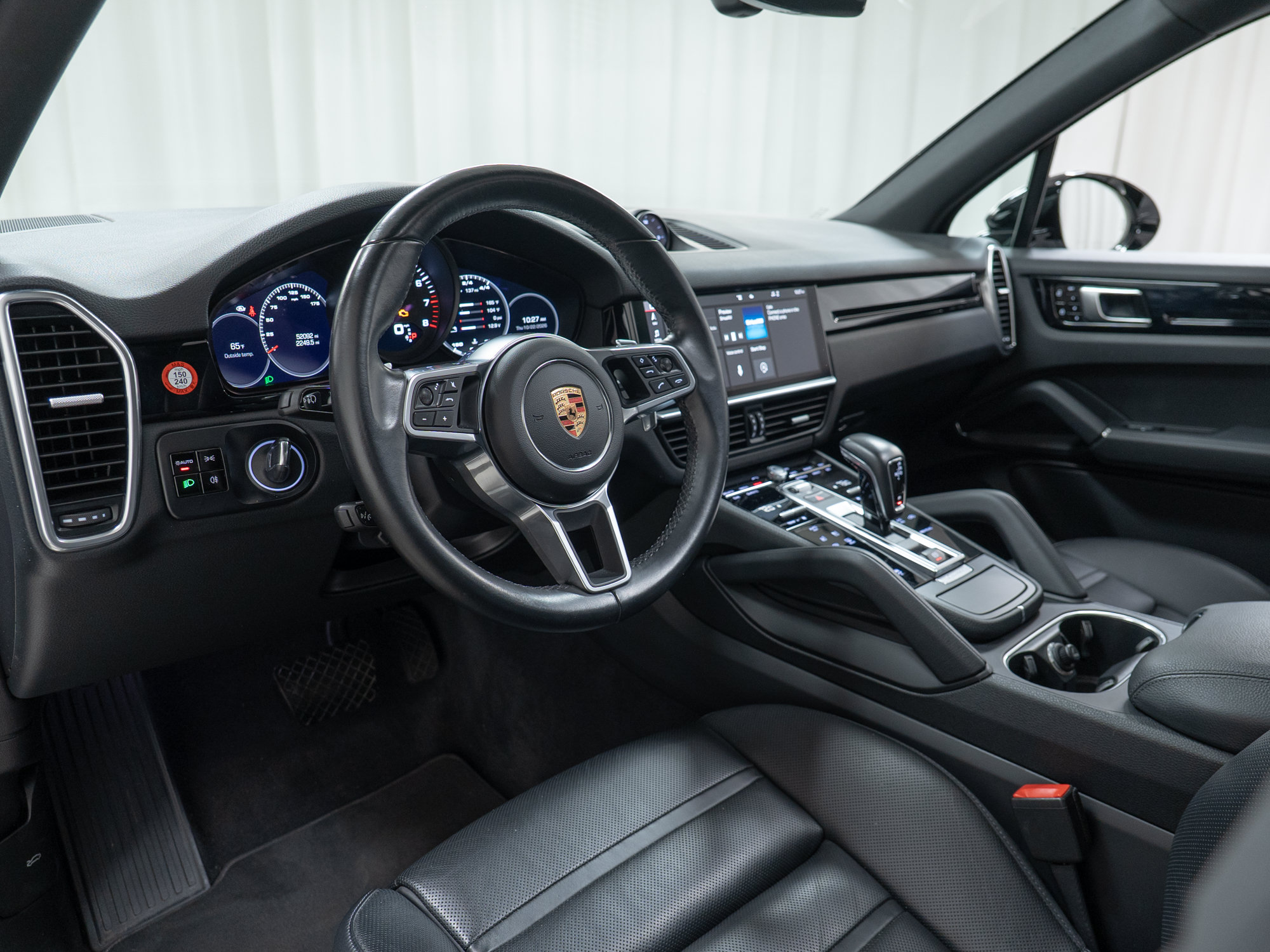 Used 2021 Porsche Cayenne AWD/4WD image 15