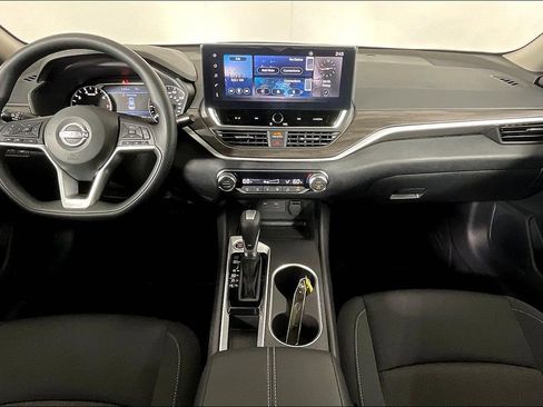 New 2025 Nissan Altima 2.5 SV w/ SV Special Edition Package image 2