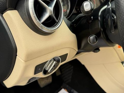 Used 2016 Mercedes-Benz CLA 250 4MATIC image 35