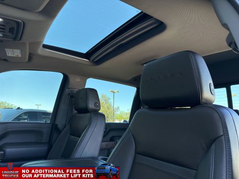 Used 2023 GMC Sierra 3500 Denali w/ Denali Black Diamond Edition image 22