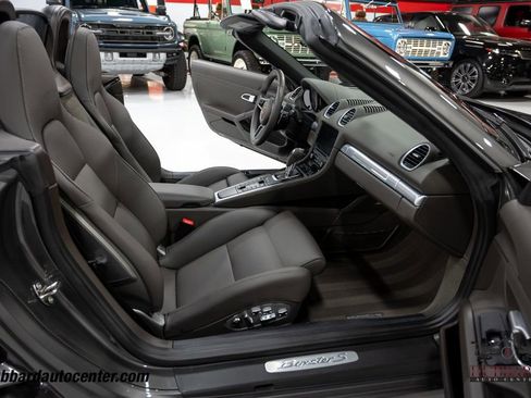 Used 2023 Porsche 718 Boxster S image 25