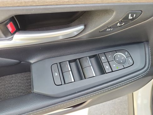 Used 2024 Toyota Grand Highlander Limited image 20