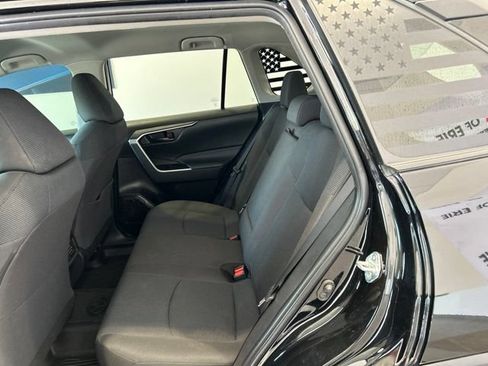 Used 2022 Toyota RAV4 LE AWD/4WD image 13
