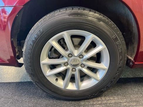 Used 2019 Dodge Grand Caravan SXT image 17