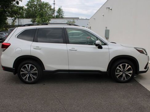 Used 2024 Subaru Forester Limited w/ Convenience Package AWD/4WD image 32