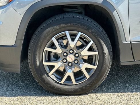 Used 2022 GMC Acadia SLE FWD image 26