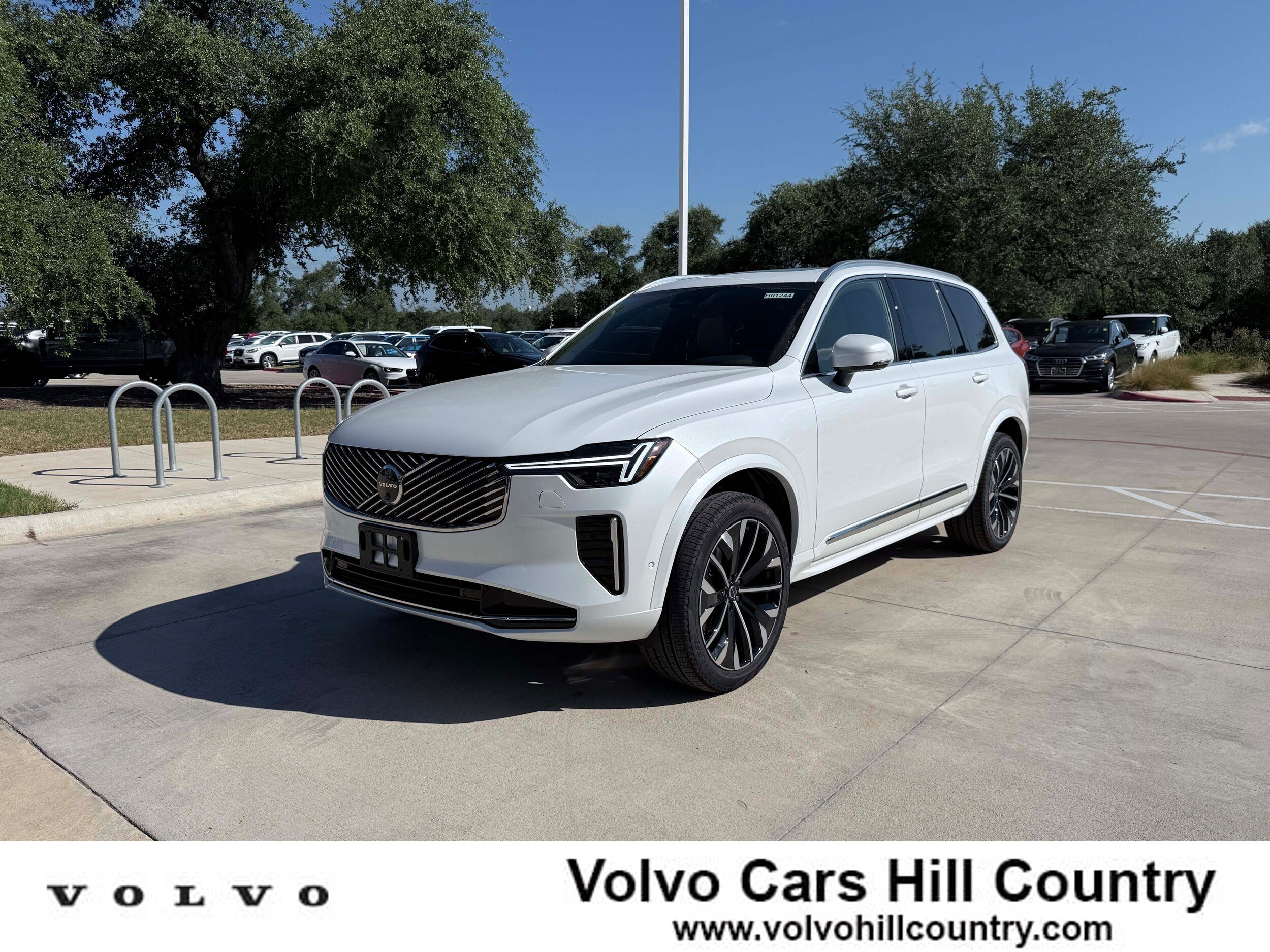 New 2026 Volvo XC90 B6 Plus w/ Protection Package Premier AWD/4WD image 1