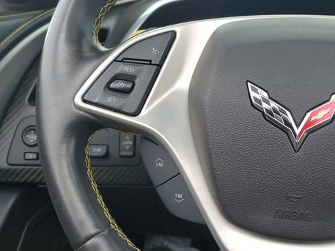 Used 2018 Chevrolet Corvette Stingray Convertible RWD image 15