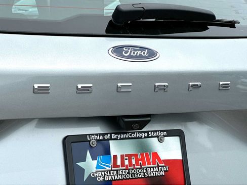 Used 2022 Ford Escape S AWD/4WD image 15