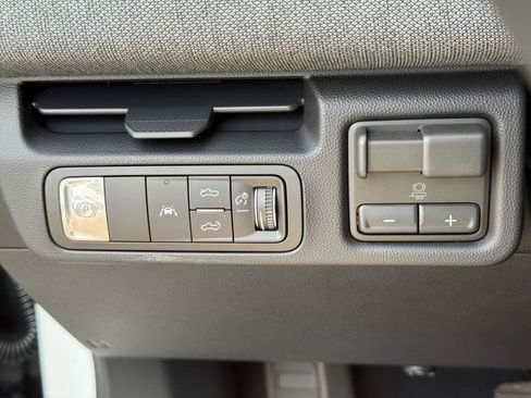 Used 2026 GMC Sierra EV Elevation AWD/4WD image 16