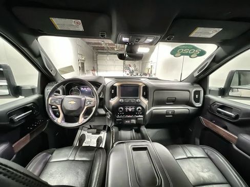 Certified 2020 Chevrolet Silverado 3500 High Country AWD/4WD image 21