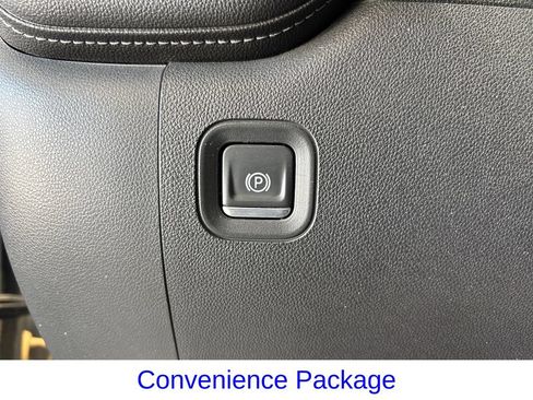 Used 2020 Chevrolet Silverado 1500 RST AWD/4WD image 22