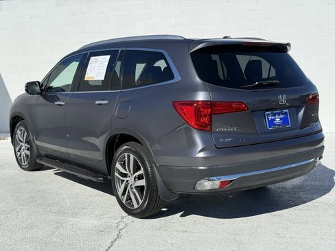 Used 2017 Honda Pilot Touring image 5