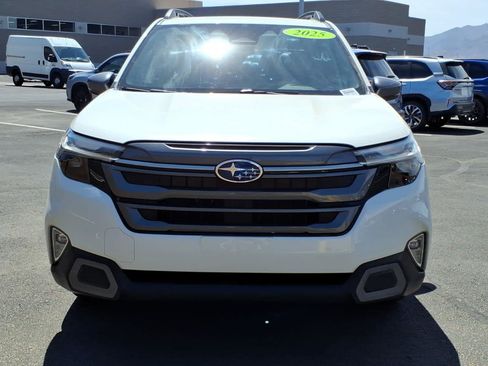 Used 2025 Subaru Forester Limited AWD/4WD image 2
