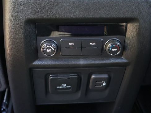 Certified 2023 Chevrolet Traverse RS w/ LPO, Floor Liner Package image 47