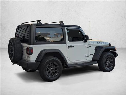 Used 2023 Jeep Wrangler Sport AWD/4WD image 5