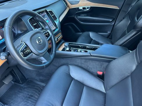 Certified 2024 Volvo XC90 T8 Plus w/ Protection Package Premier AWD/4WD image 10