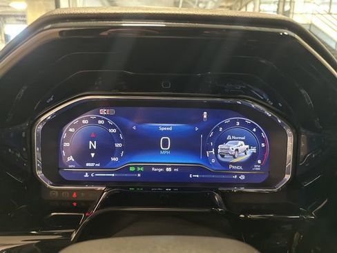 Used 2025 Chevrolet Silverado 3500 High Country w/ High Country Premium Package image 22