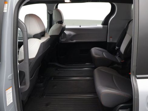 Certified 2024 Toyota Sienna XSE w/ XSE Plus Package image 19