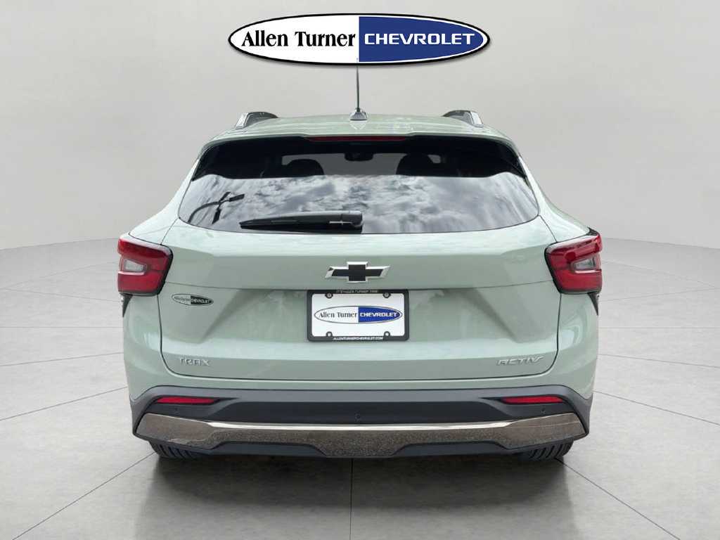 Used 2026 Chevrolet Trax ACTIV w/ Driver Confidence Package FWD image 5