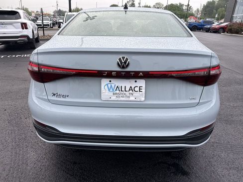 New 2026 Volkswagen Jetta SE FWD image 5