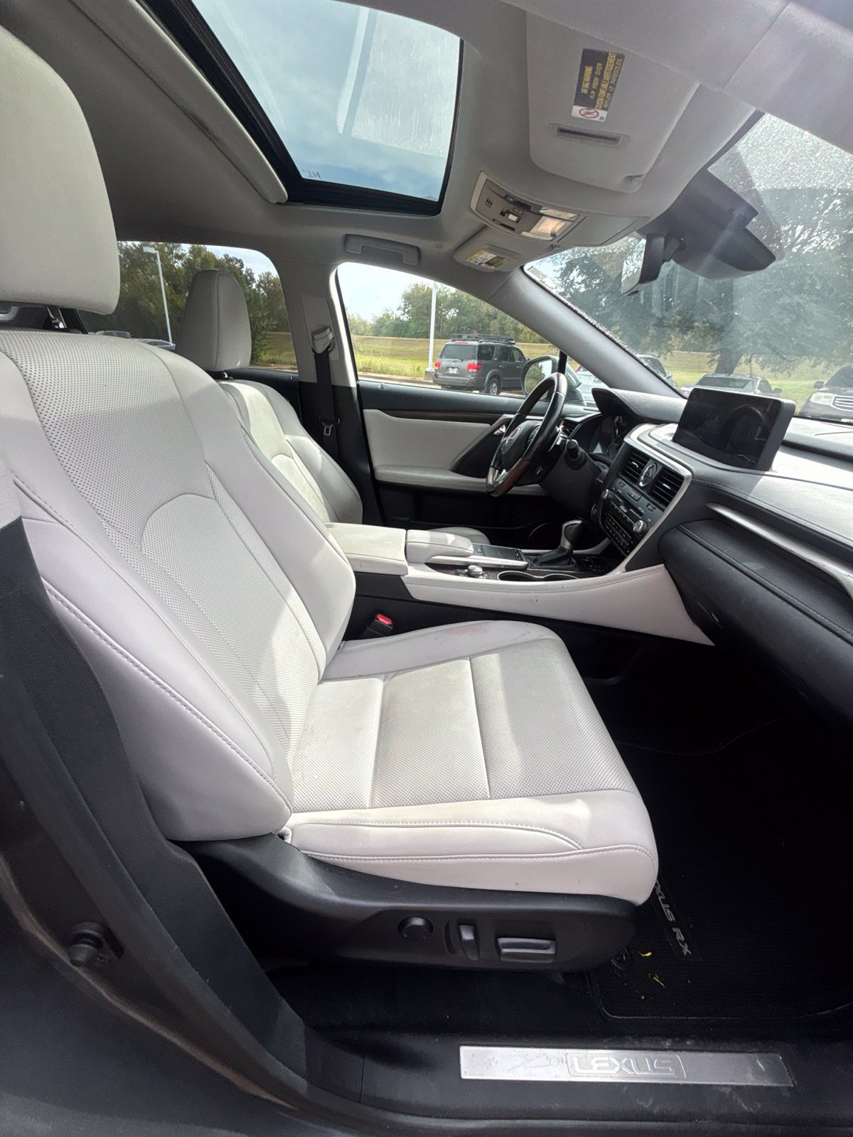 Used 2021 Lexus RX 350 FWD w/ Premium Package image 19