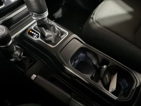 Used 2023 Jeep Wrangler Sport S image 26