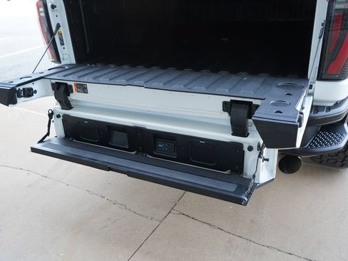 Used 2024 GMC Sierra 2500 AT4X AWD/4WD image 22