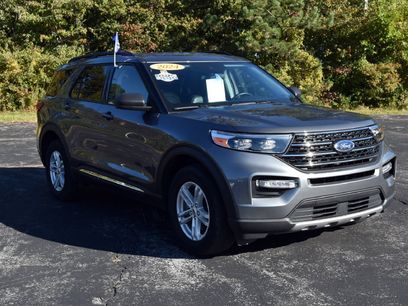 Certified 2024 Ford Explorer XLT w/ Equipment Group 202A