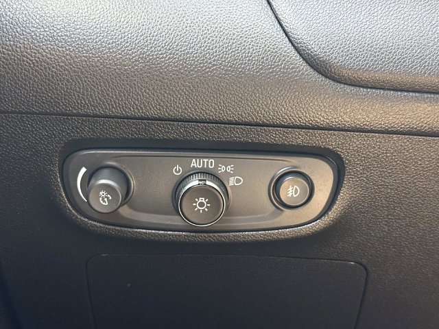 Used 2021 Buick Encore GX Preferred w/ Cold Weather Comfort Package FWD image 28