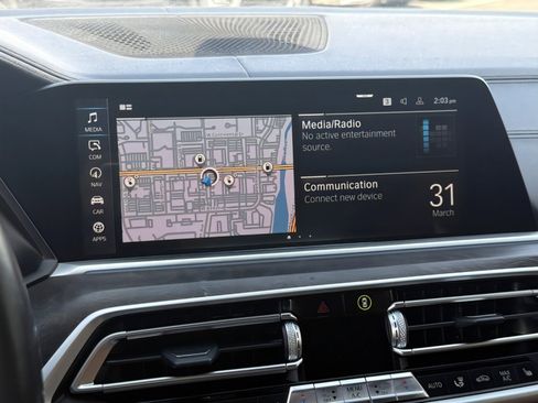 Used 2021 BMW X5 xDrive45e w/ M Sport Package image 19