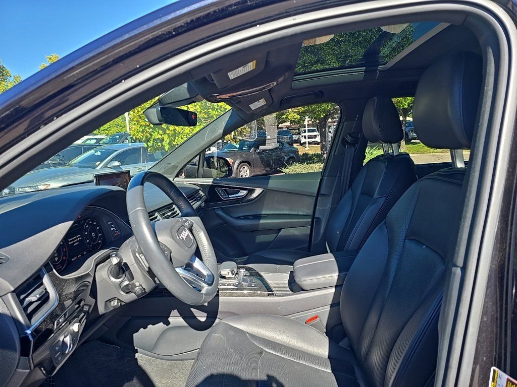 Used 2019 Audi Q7 3.0T Prestige AWD/4WD image 9