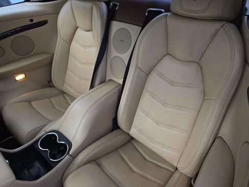 Used 2016 Maserati GranTurismo Sport image 9