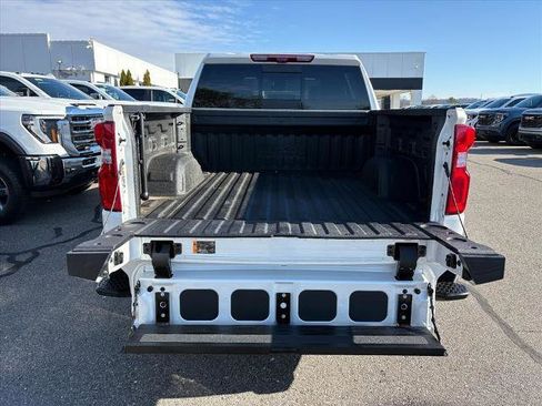 Certified 2024 Chevrolet Silverado 1500 High Country image 22