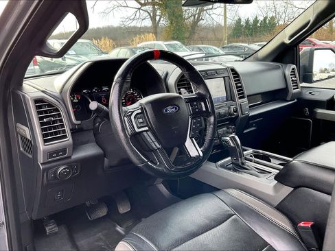 Used 2018 Ford F150 Raptor w/ Equipment Group 802A Luxury image 17