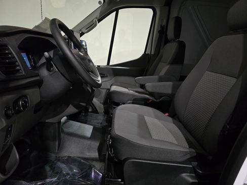 New 2026 Ford Transit 250 148 Medium Roof RWD image 14