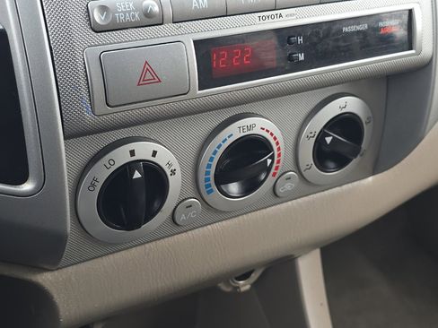 Used 2007 Toyota Tacoma PreRunner image 18