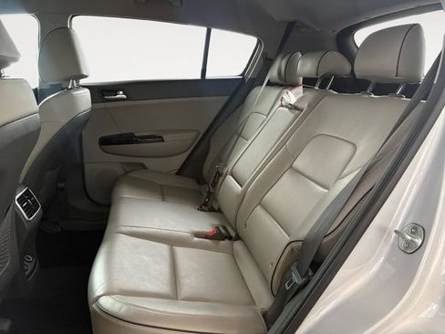 Used 2018 Kia Sportage EX AWD/4WD image 11