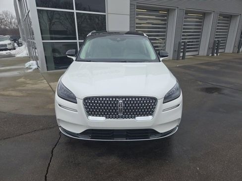 Certified 2021 Lincoln Corsair Reserve w/ Elements Package image 9