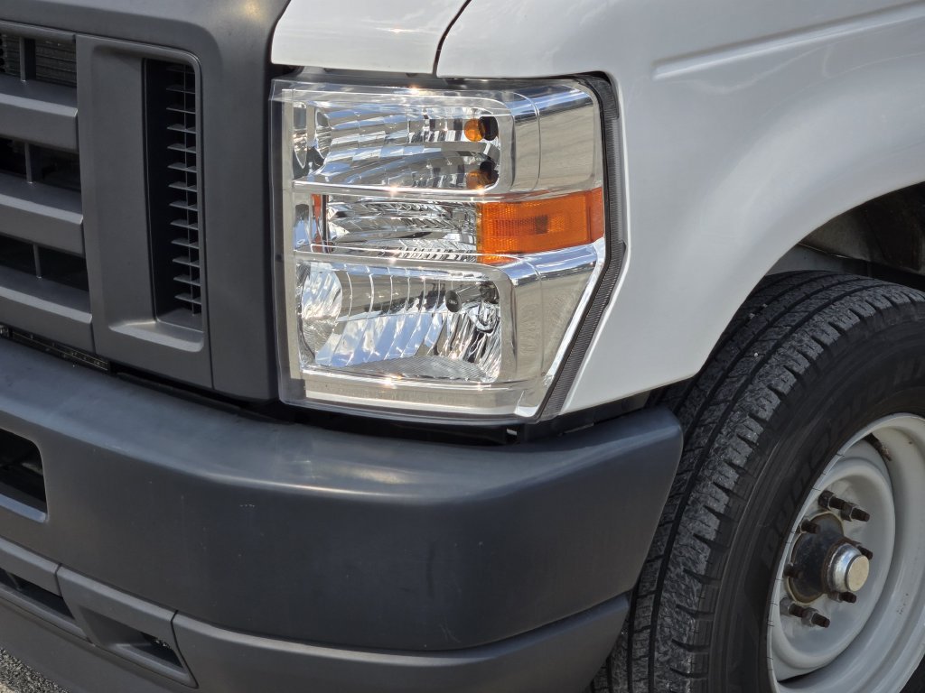 Used 2023 Ford E-350 and Econoline 350 Super Duty w/ Power Windows & Locks Group RWD image 9