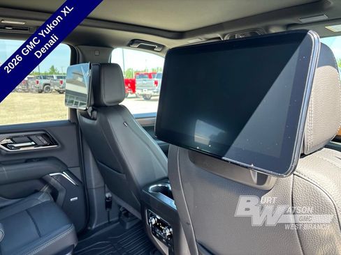 New 2026 GMC Yukon XL Denali w/ Denali Reserve Package AWD/4WD image 13