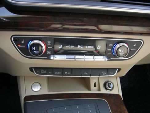 Used 2020 Audi Q5 2.0T Premium image 14