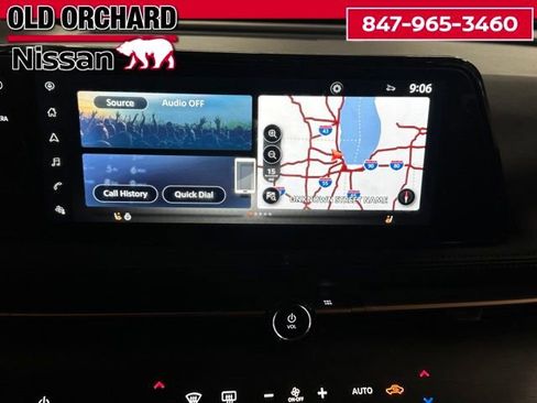 Used 2023 Nissan Ariya AWD image 17