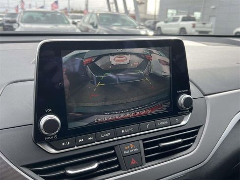 New 2025 Nissan Altima 2.5 SR image 19