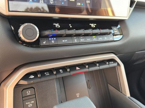 New 2026 Toyota Tundra Limited AWD/4WD image 26