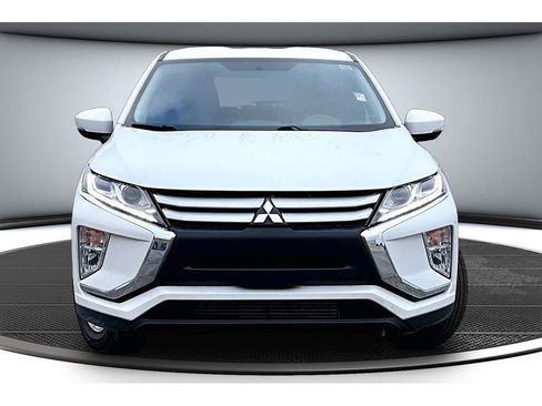 Used 2018 Mitsubishi Eclipse Cross ES FWD image 4